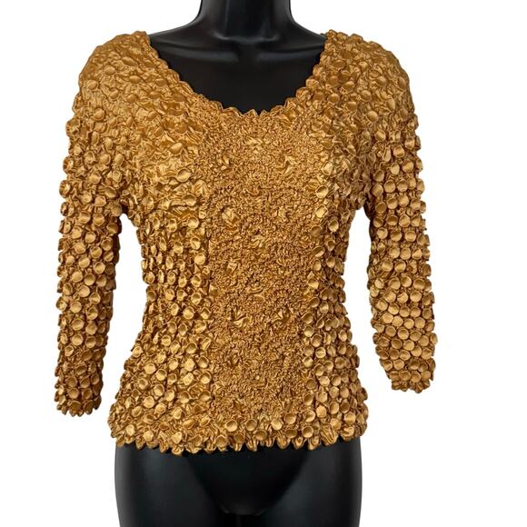 Popcorn Top Gold Tan Bubble Crinkle Super Stretchy Shirt Short Sleeve 90s Y2K - Picture 1 of 10
